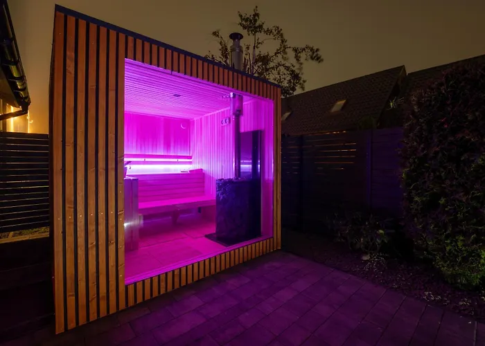 Riwiera-sarbinowo 펜션 사르비노보